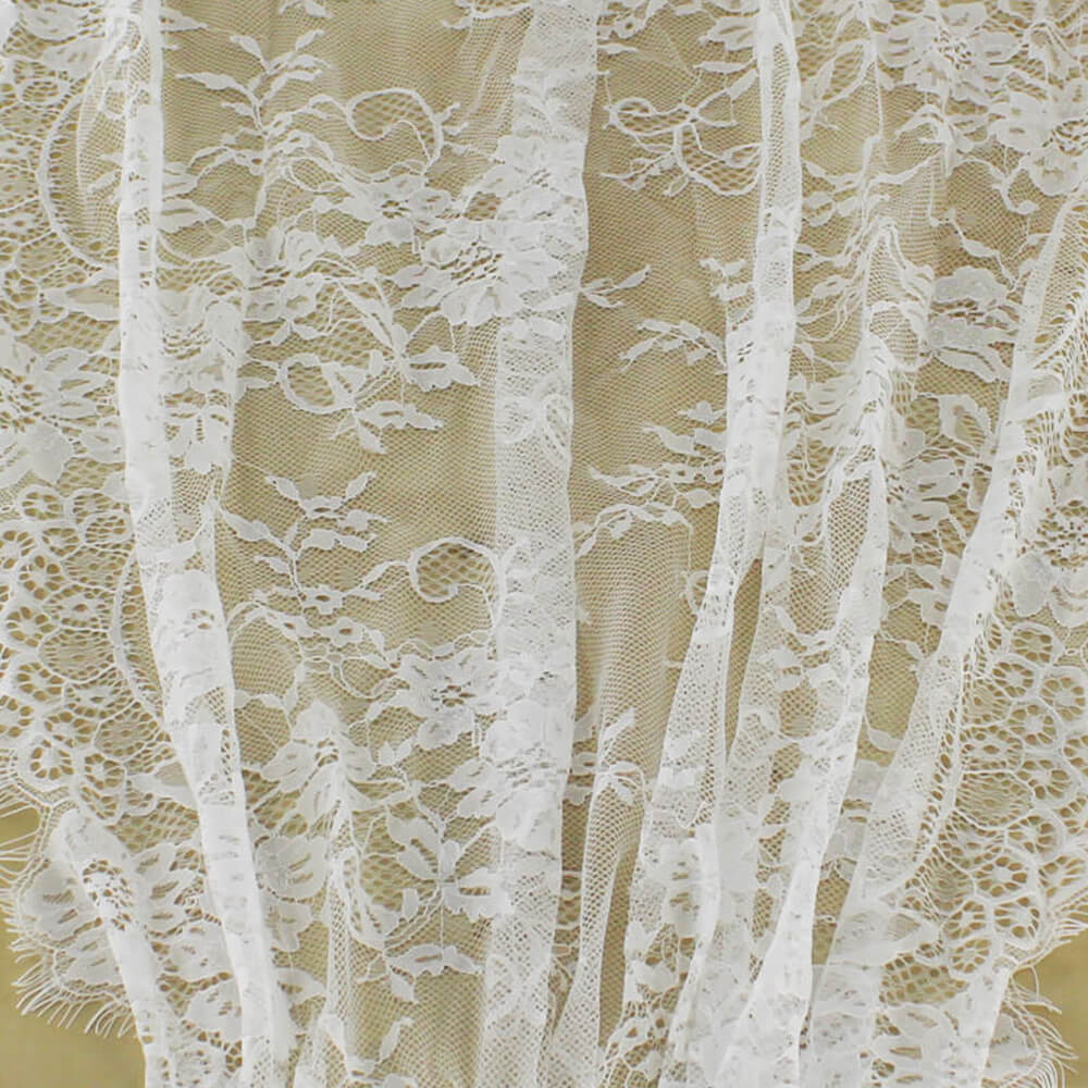 TLS-001 Tischläufer Spitze weiß